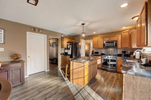 E Summit Ave-015