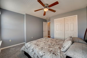 E Summit Ave-034