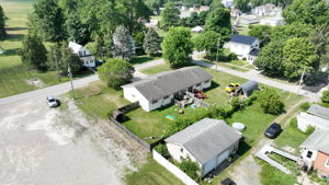  Photo 47