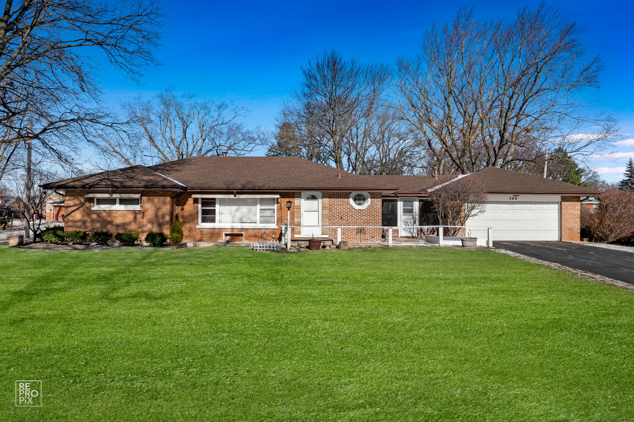 304 Golf Rd, Mount Prospect, IL 60056_1