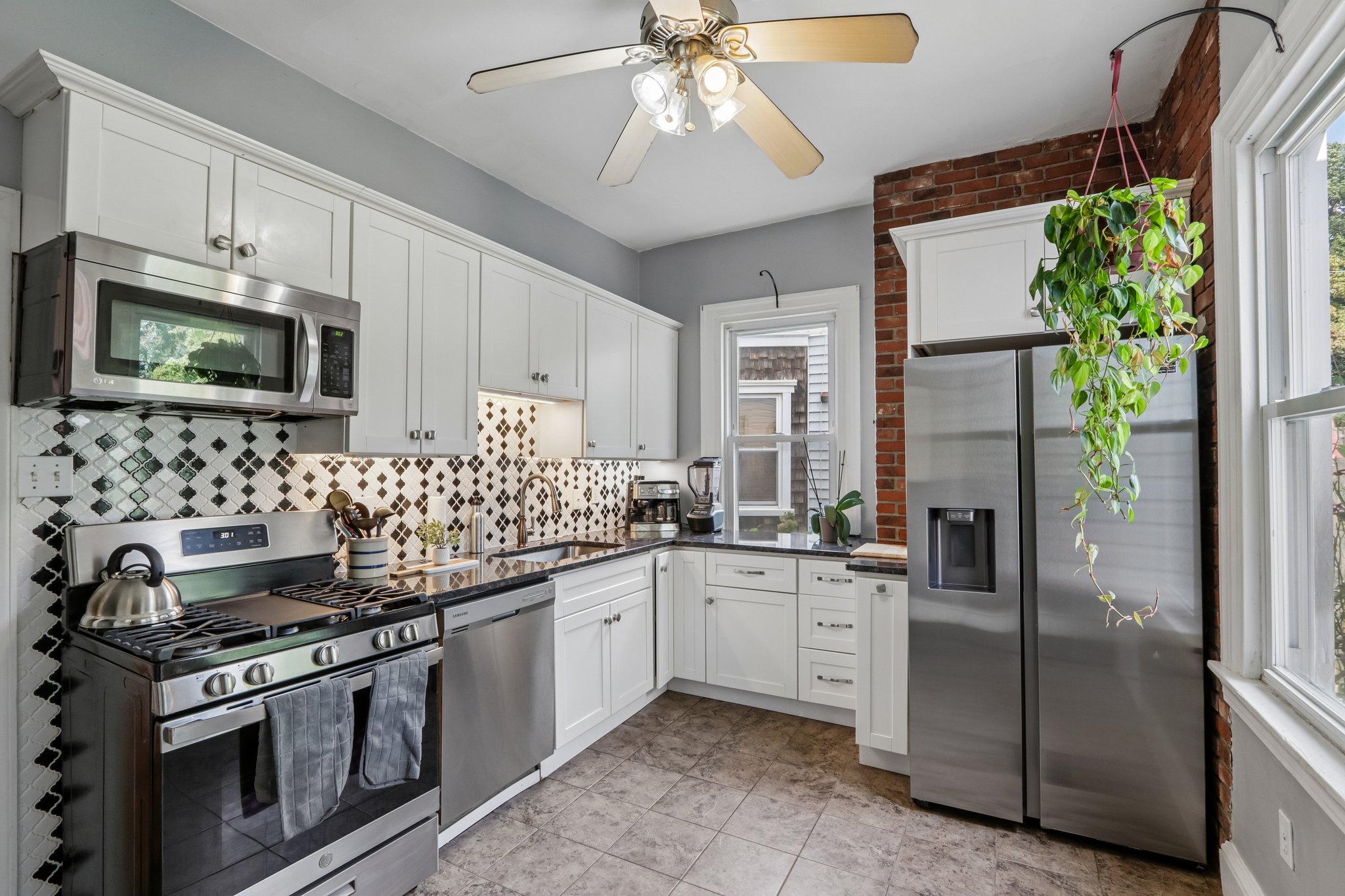 Hillside Ave-S1009-014.jpg