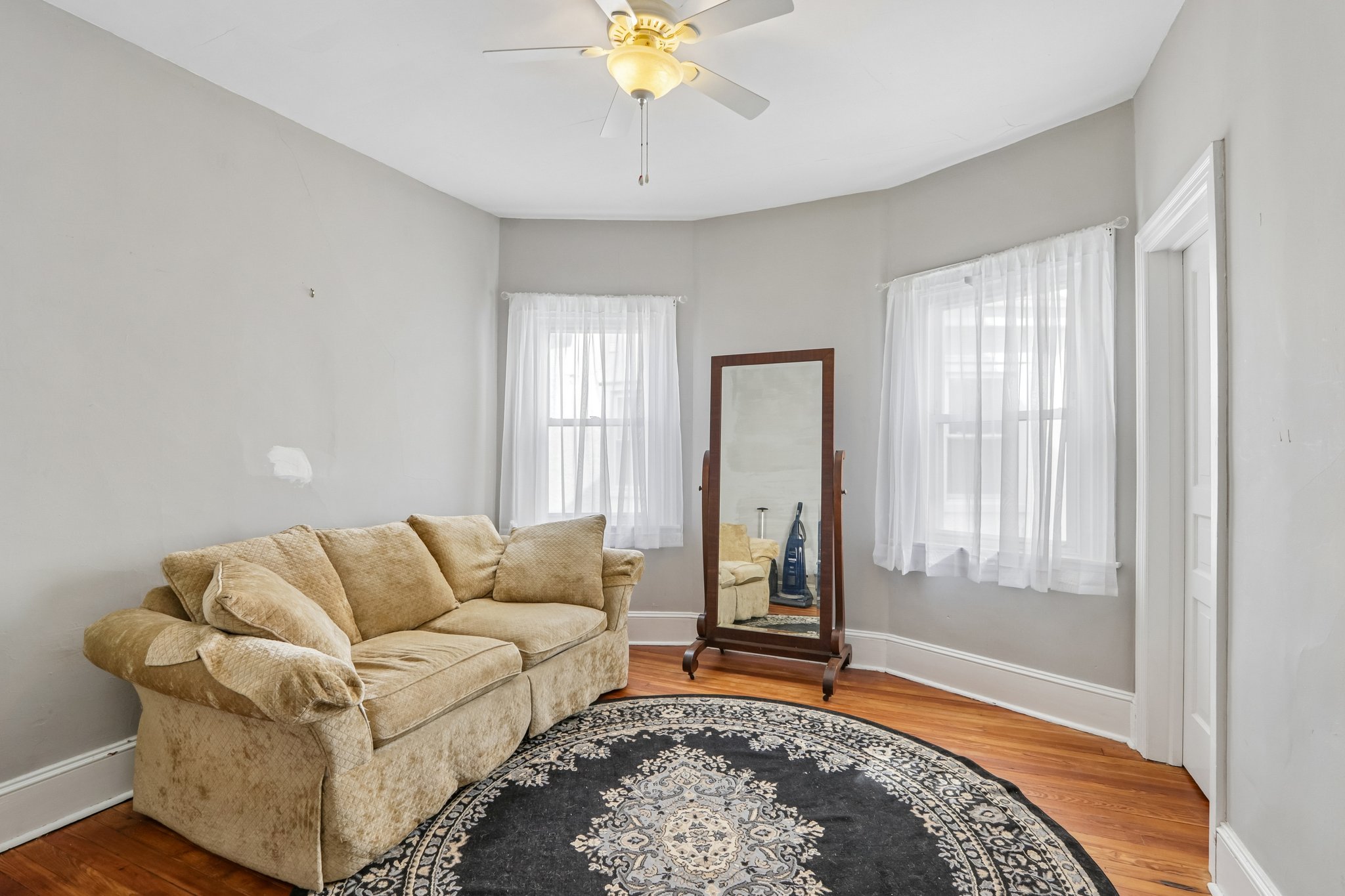 Hillside Ave-S1009-025.jpg