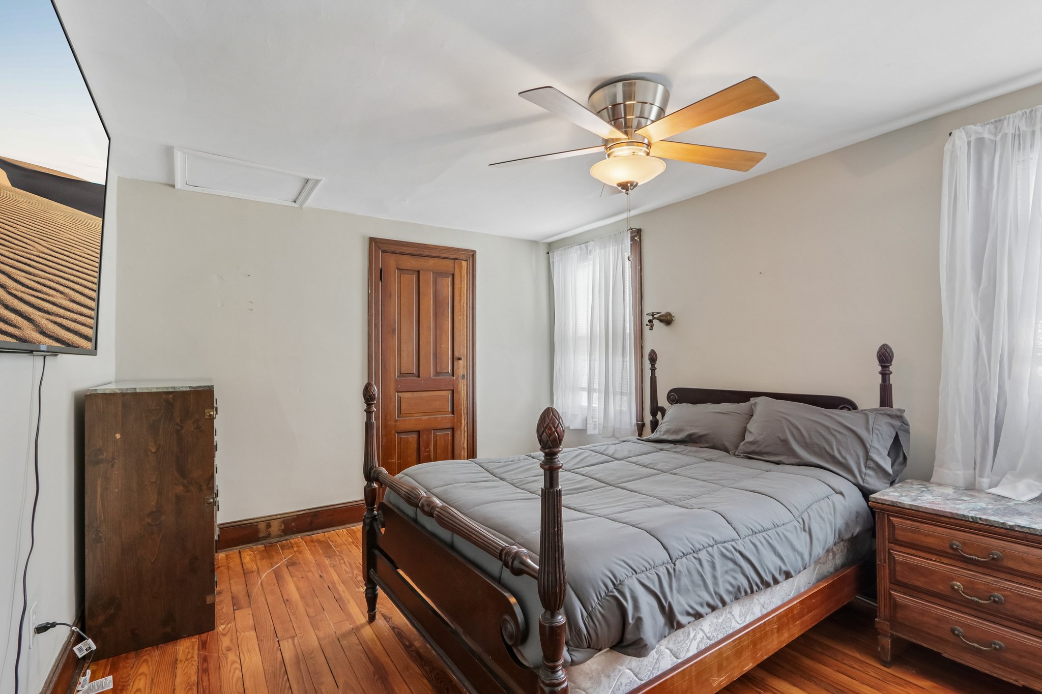 Hillside Ave-S1009-035.jpg
