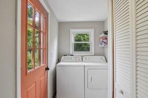 Hillside Ave-S1009-019.jpg