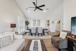 Jamaica Blvd-S2503-014.jpg