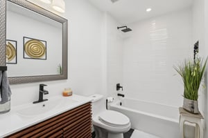 Jamaica Blvd-S2503-031.jpg