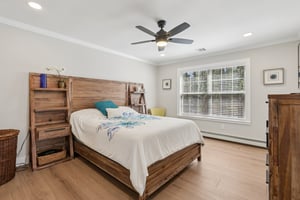 Jamaica Blvd-S2503-033.jpg