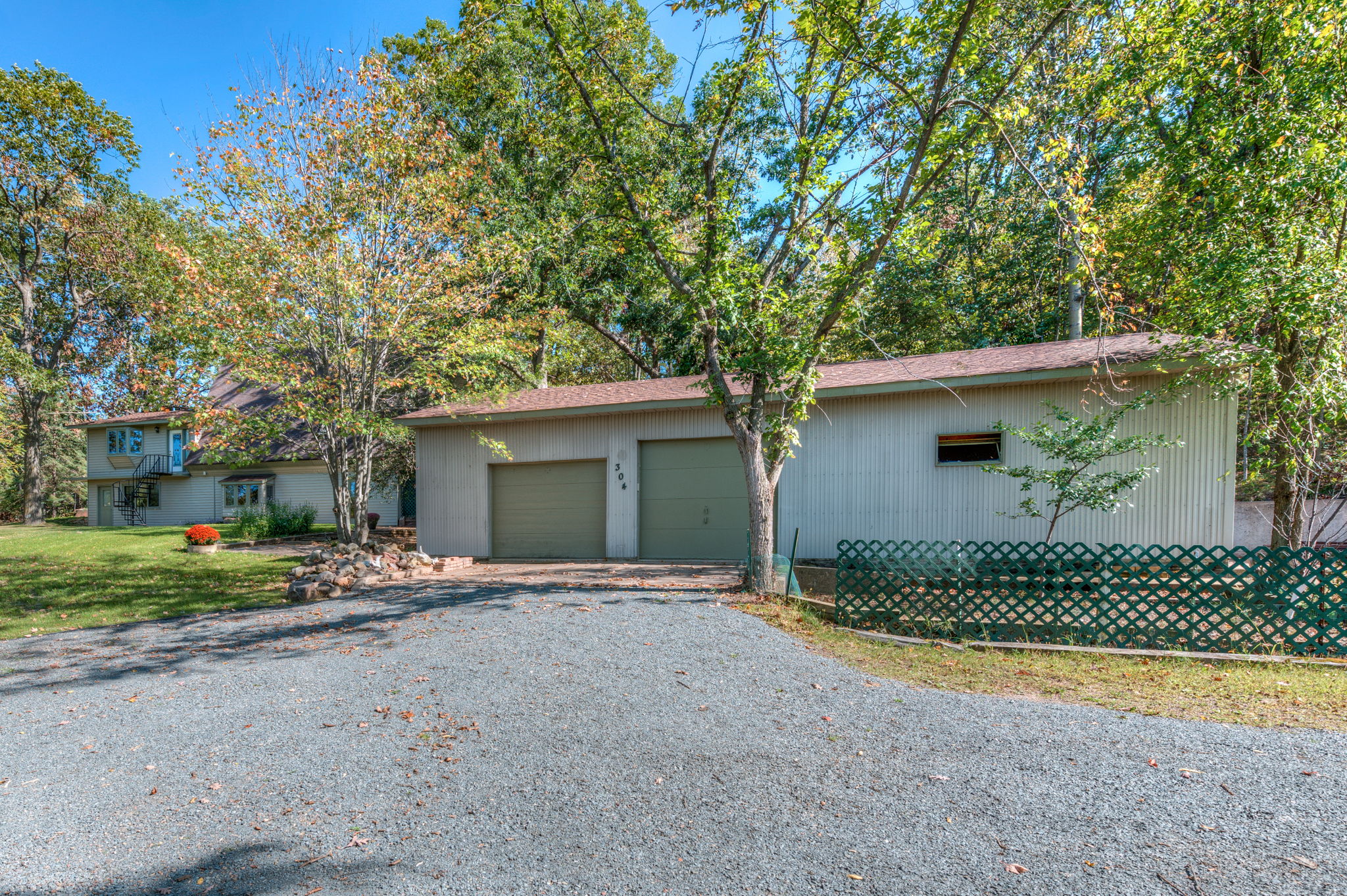 Detached Garage