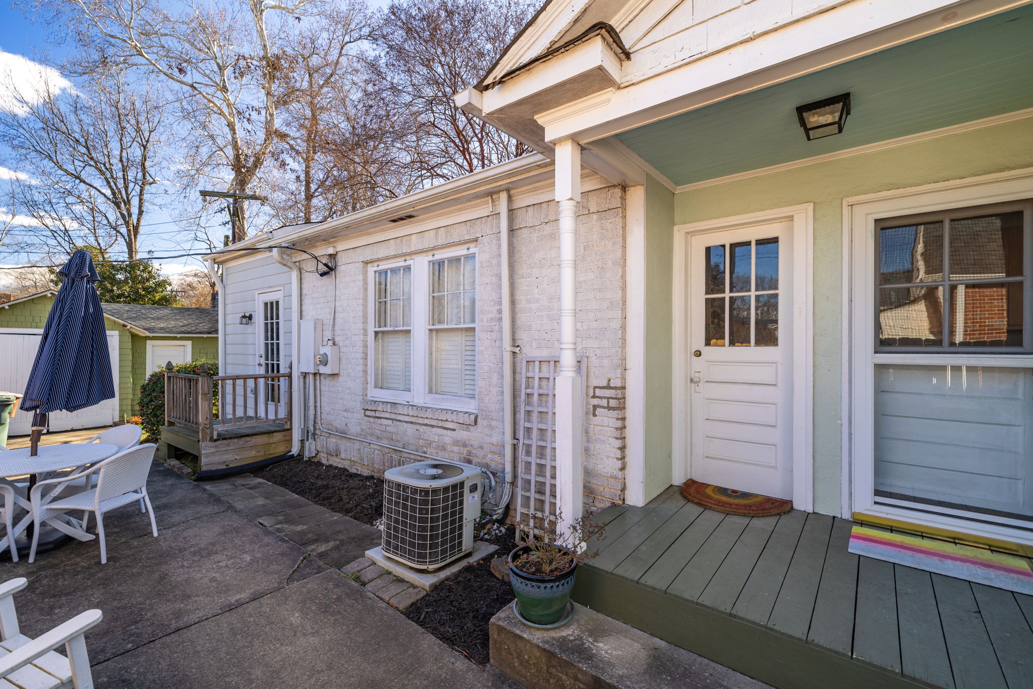 304 N tremondt Dr-28