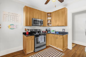 304 N tremondt Dr-12