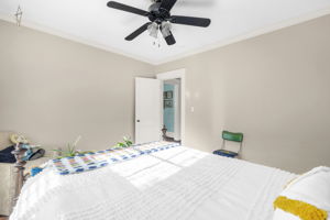 304 N tremondt Dr-23