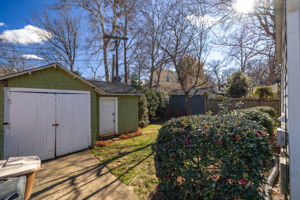 304 N tremondt Dr-29