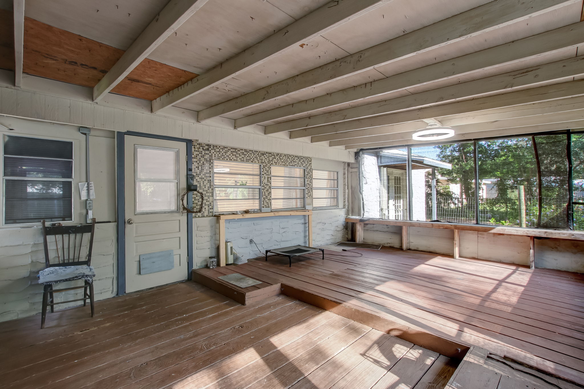 Screened-in Porch