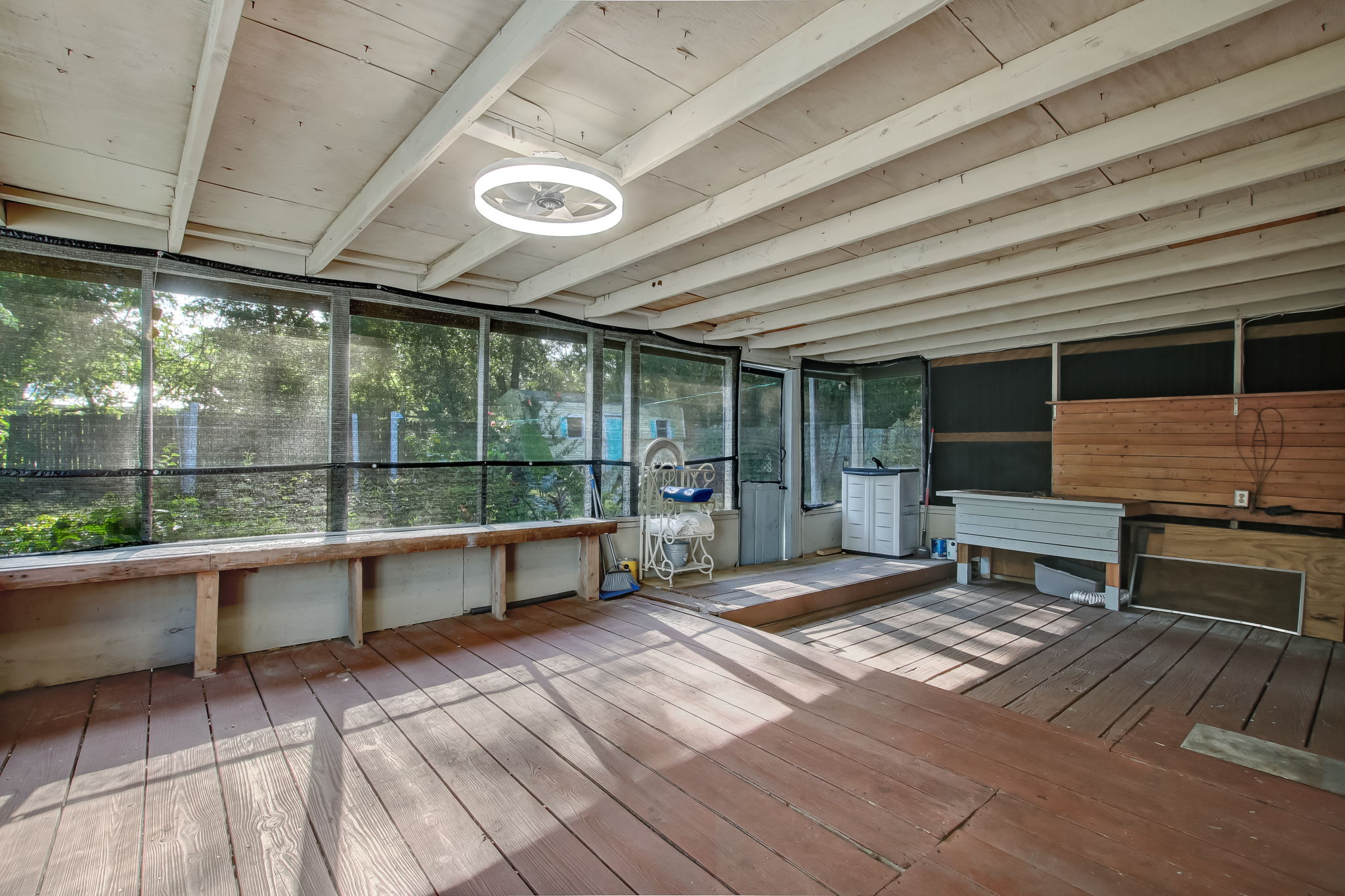 Screened-in Porch