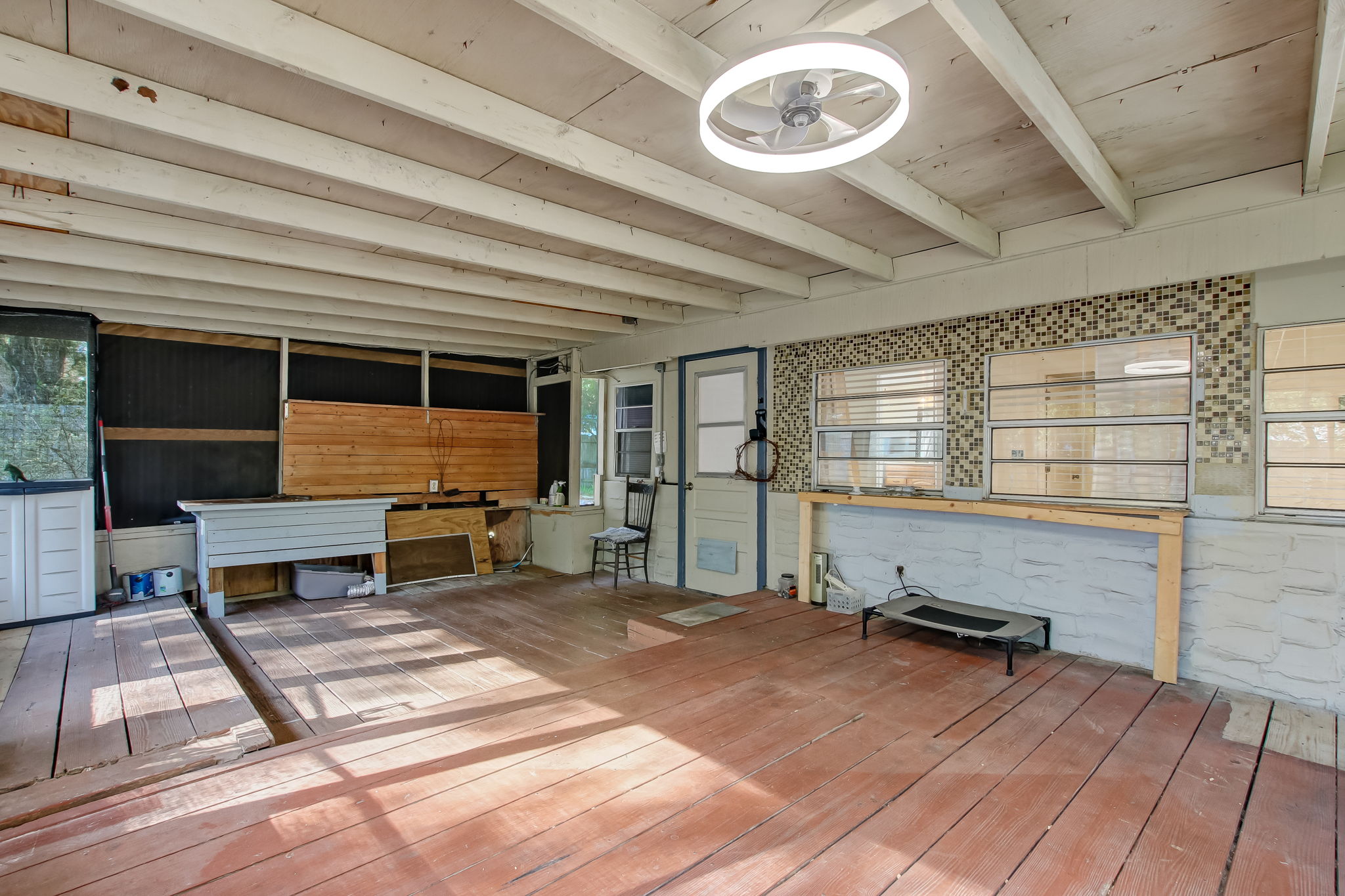 Screened-in Porch