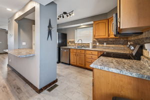  Photo 24