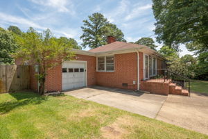 304 W McGinnis Cir, Norfolk, VA 23502, USA Photo 2