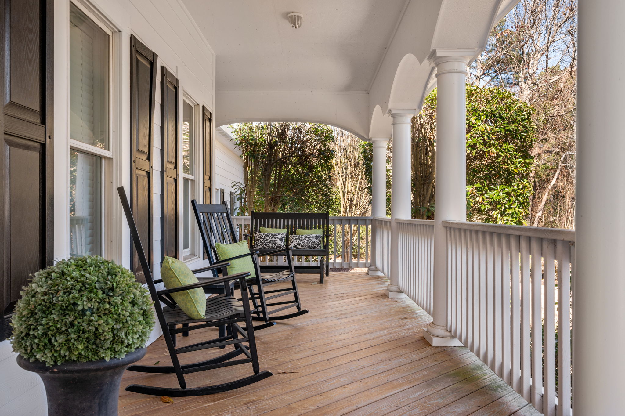 3040-Creek-Rd-Front-Porch-V2