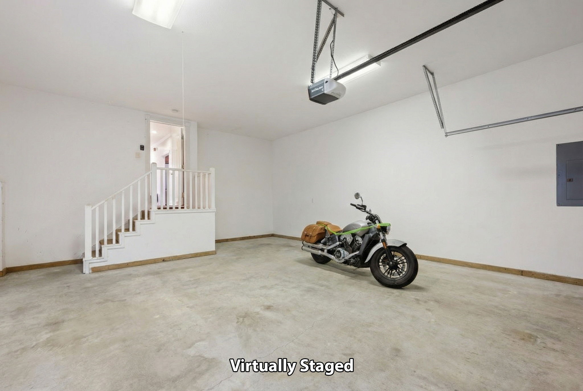 3040-Creek-Rd-Garage-VS