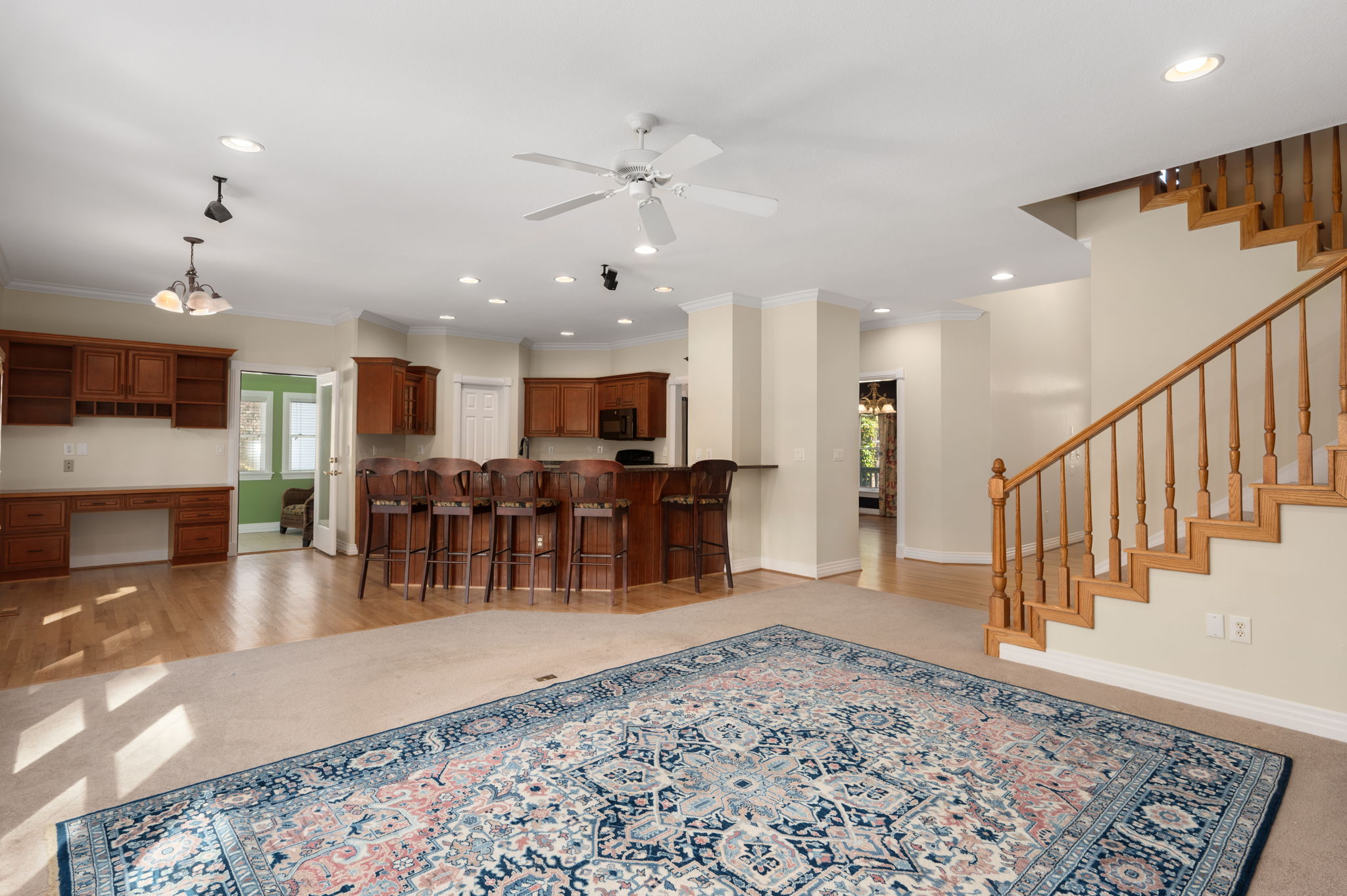 3040-Creek-Rd-Living-V5