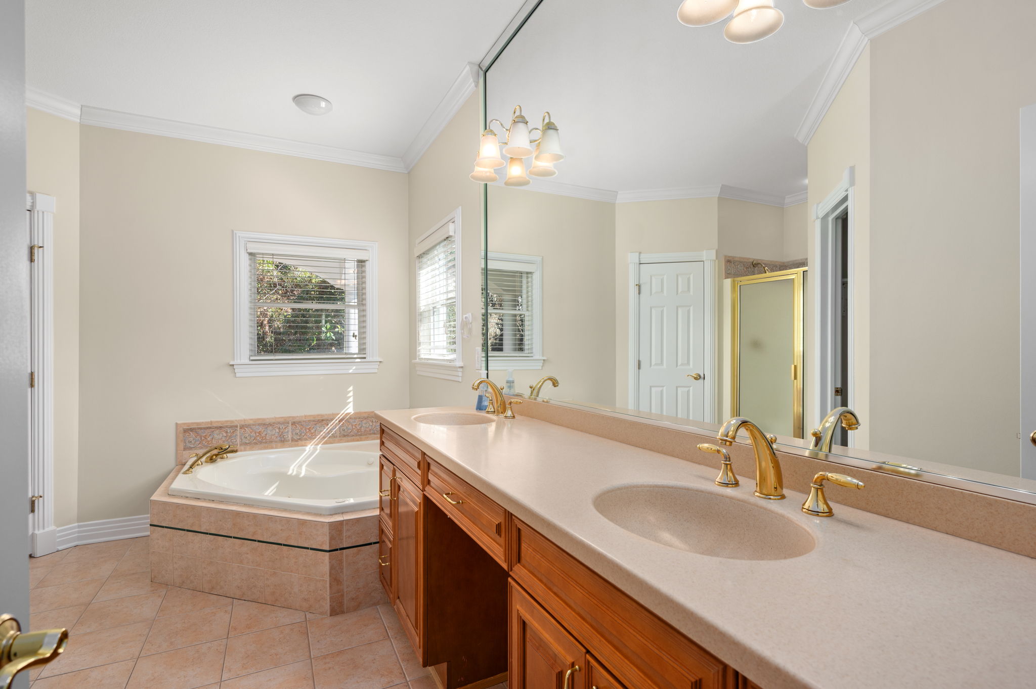 3040-Creek-Rd-BR1-Private-Bath
