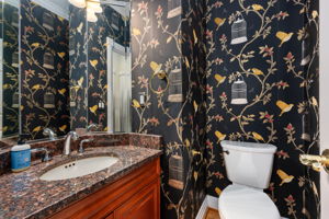 3040-Creek-Rd-Half-Bath