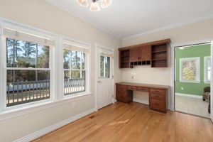 3040-Creek-Rd-Breakfast-Nook