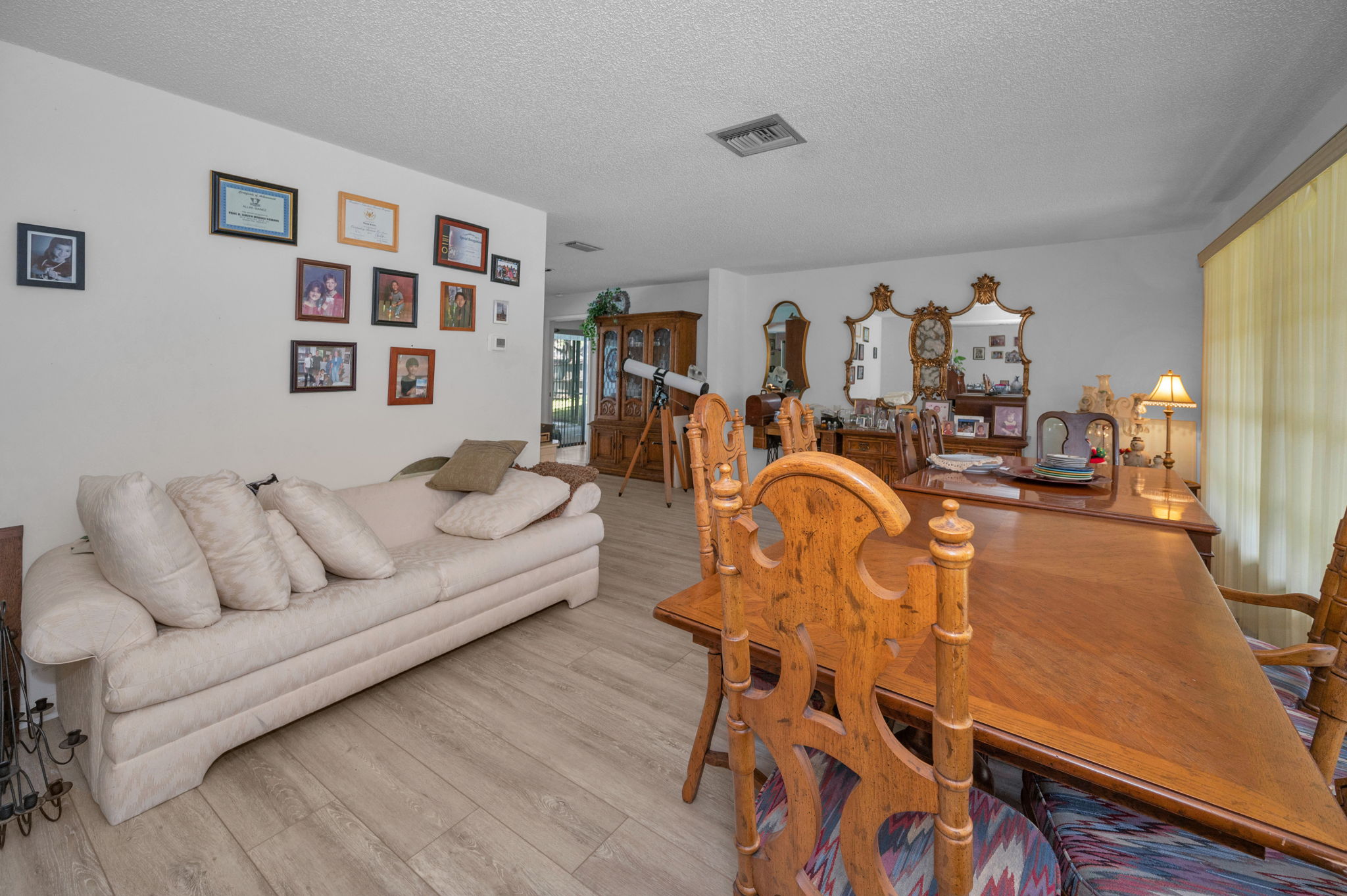 Living Room3