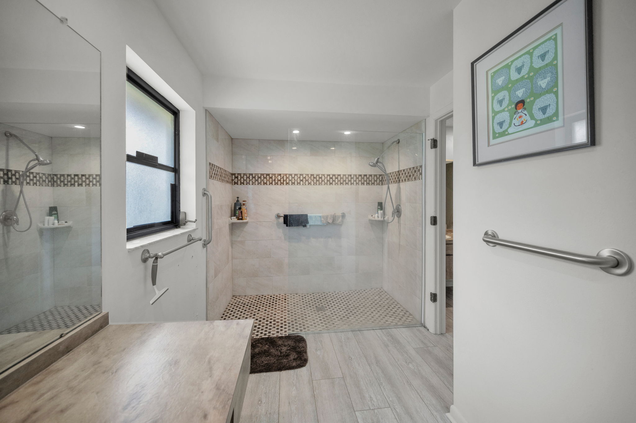 Primary Bathroom1b