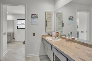 Primary Bathroom1a