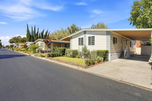 Carport/Street