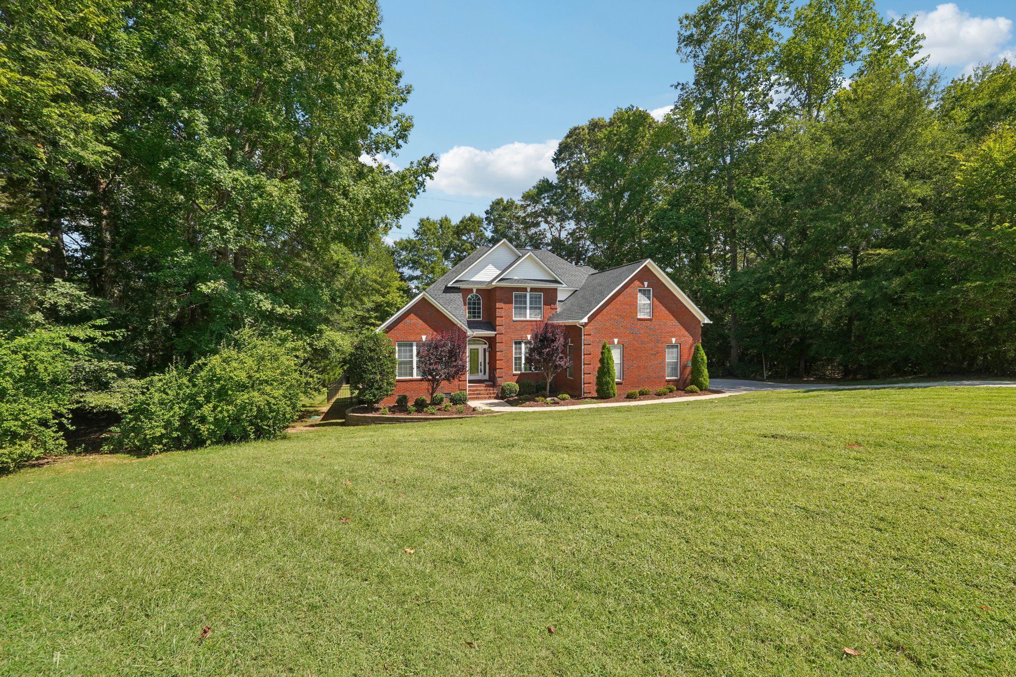 Patrick Place Cir-S1109-004.jpg