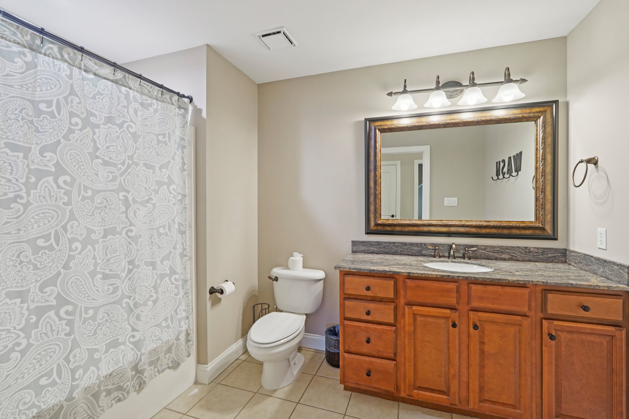 Patrick Place Cir-S1109-035.jpg