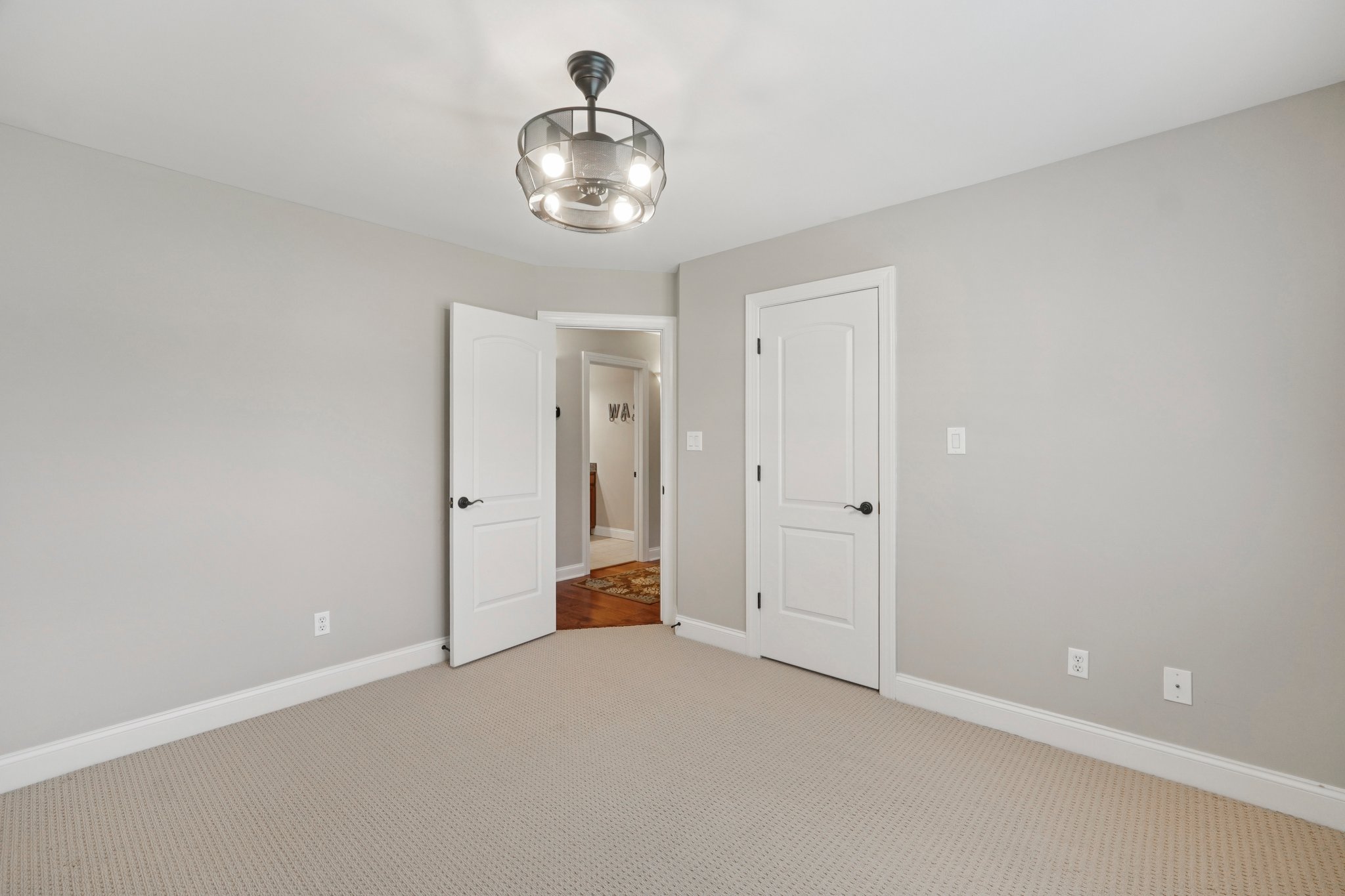 Patrick Place Cir-S1109-038.jpg