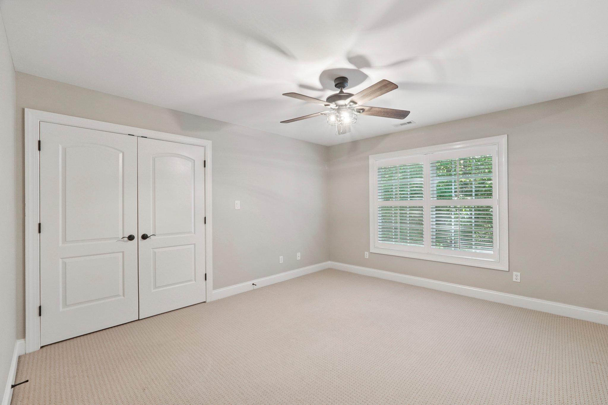 Patrick Place Cir-S1109-041.jpg