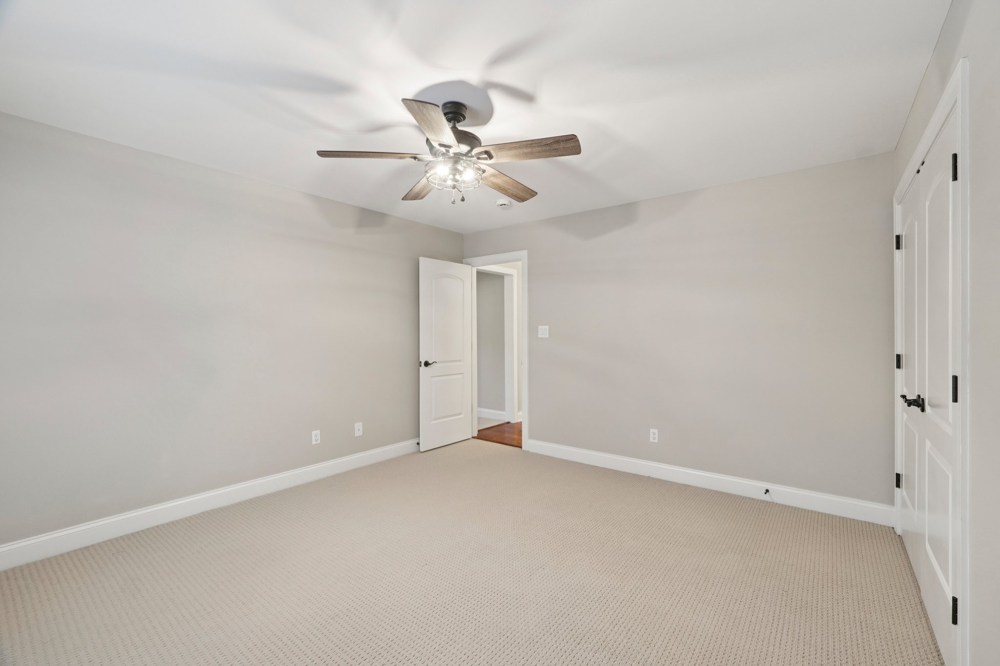 Patrick Place Cir-S1109-042.jpg