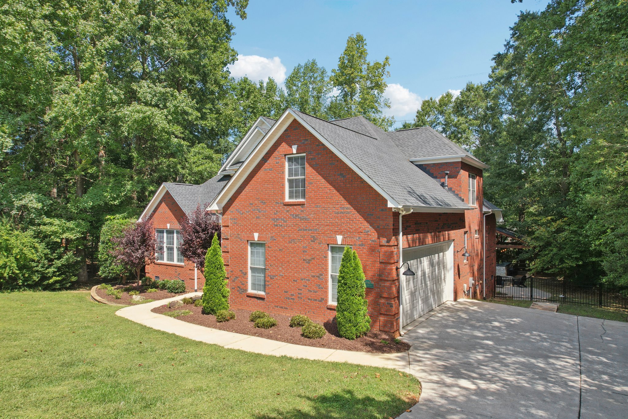 Patrick Place Cir-S1109-056.jpg