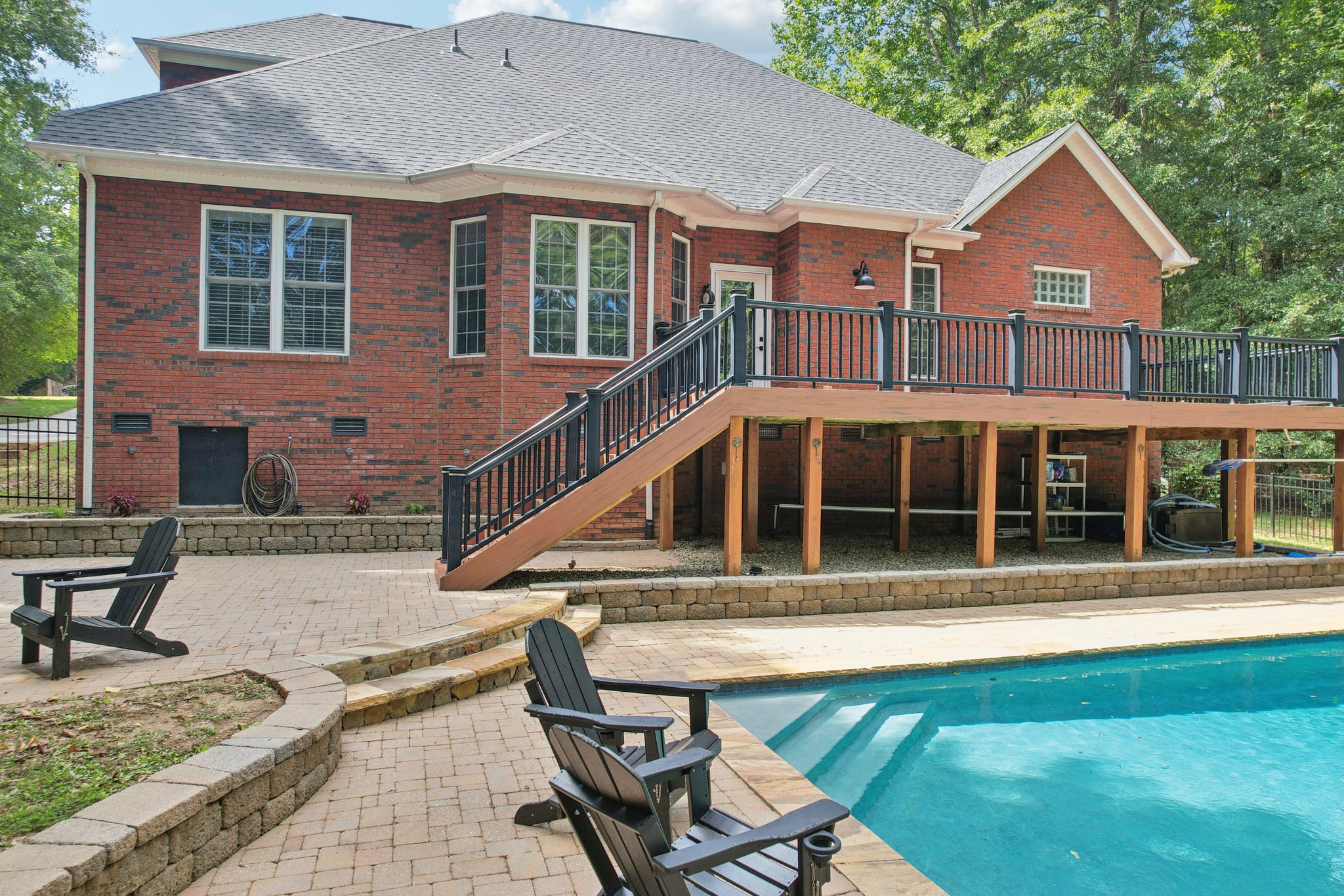 Patrick Place Cir-S1109-080.jpg