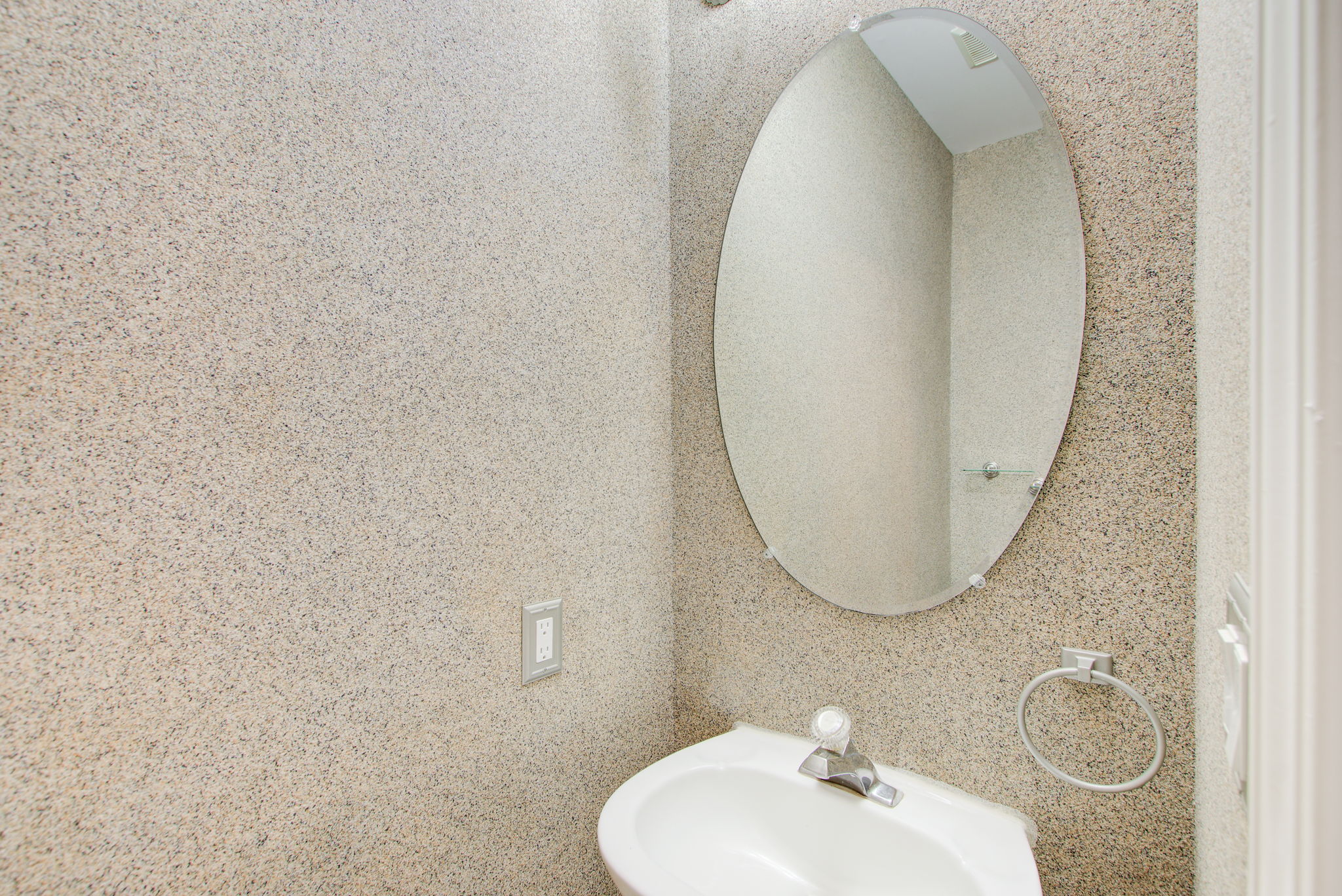 4 Powder Room