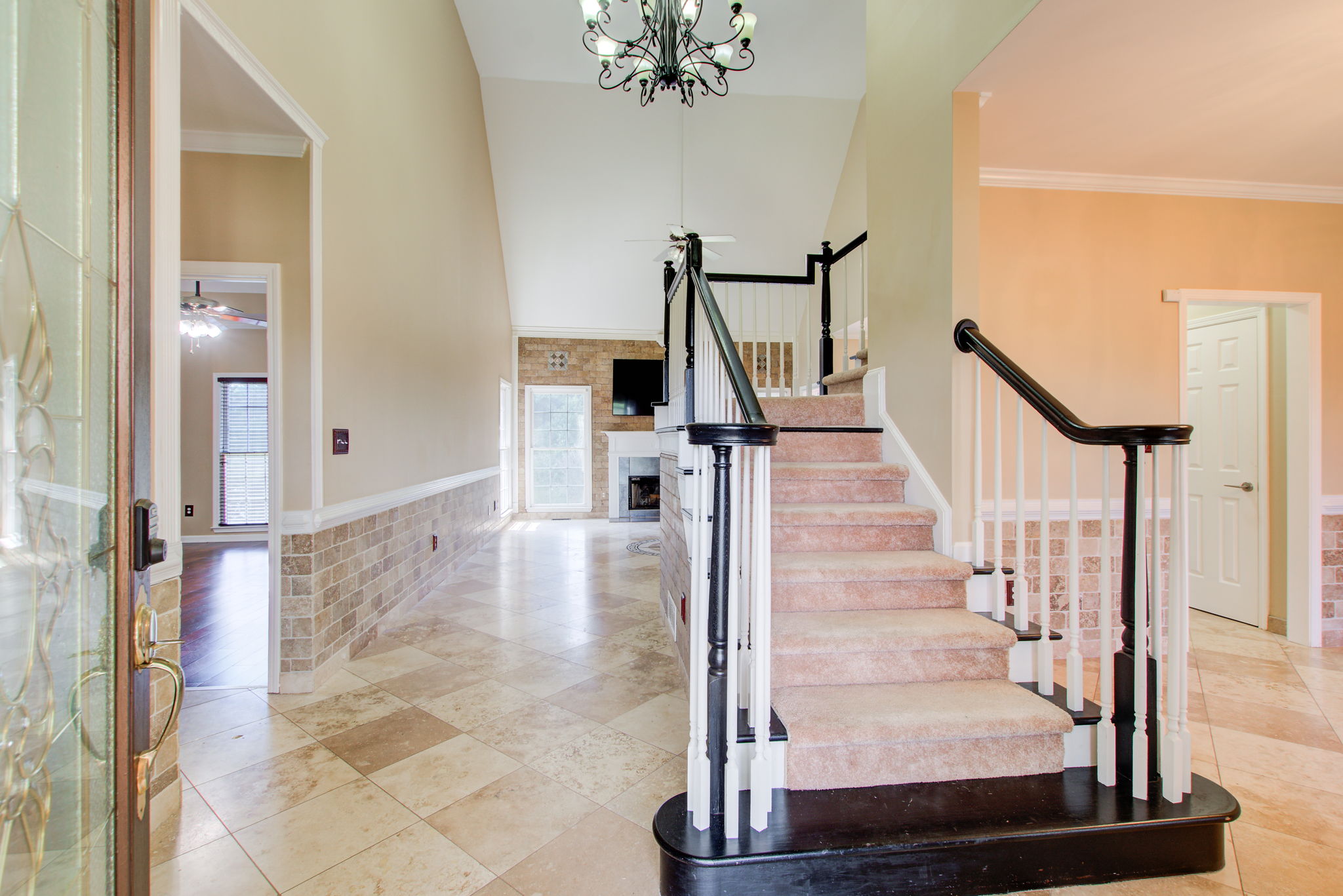 27 Open Door Foyer View