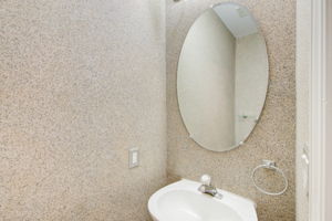 4 Powder Room