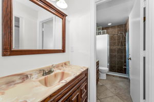 Master Bathroom1a