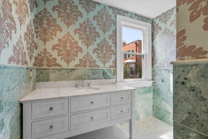 Remodeled 2nd Floor Bathroom