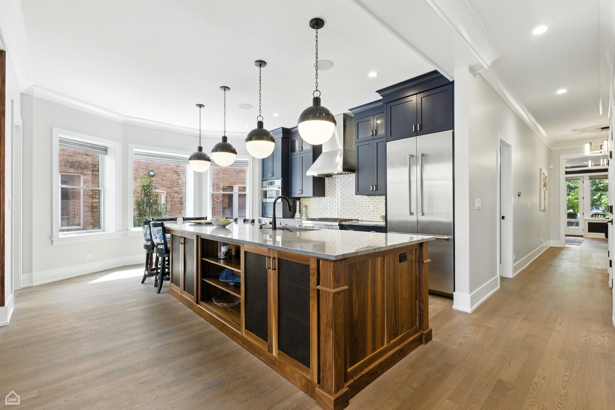 3042 W Palmer Square 1_017