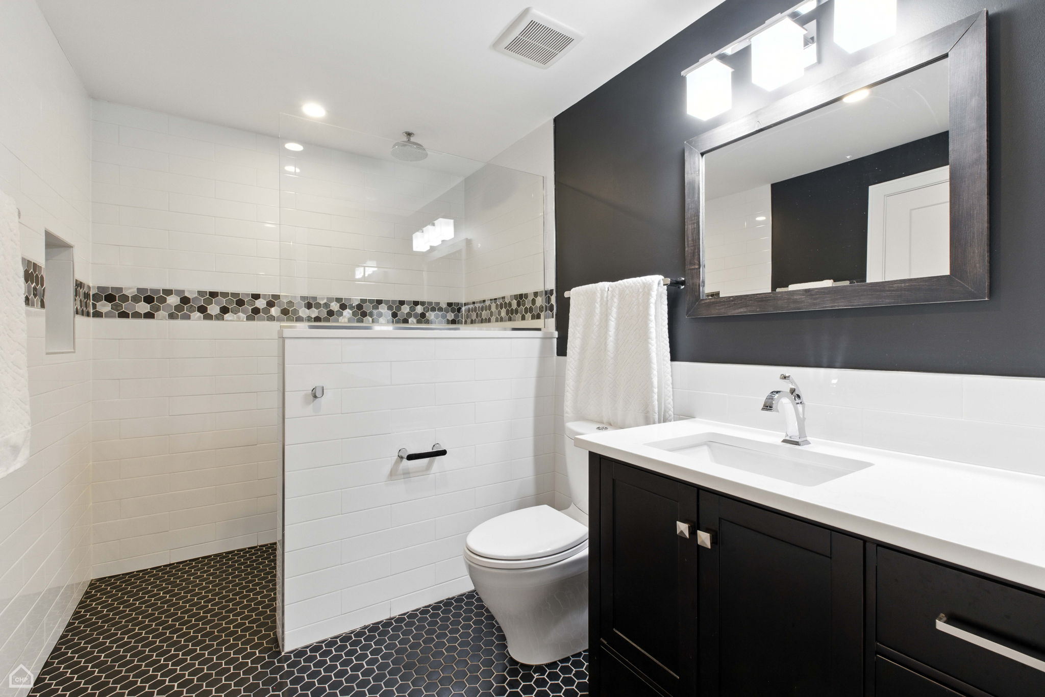 3042 W Palmer Square 1_028