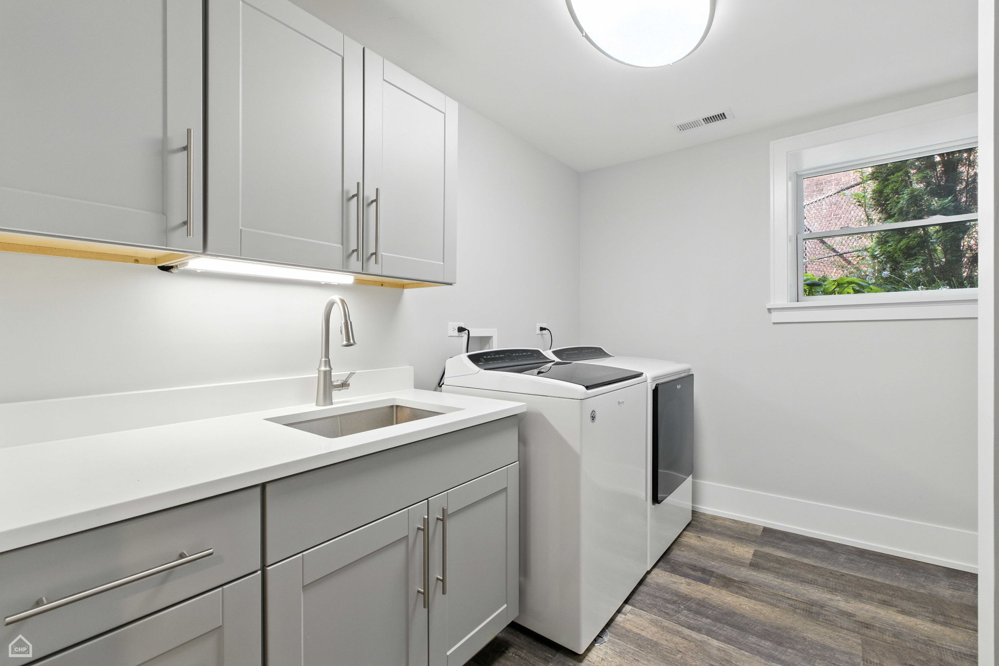 3042 W Palmer Square 1_035