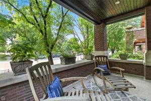 3042 W Palmer Square 1_007