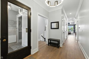 3042 W Palmer Square 1_011