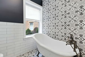 3042 W Palmer Square 1_014