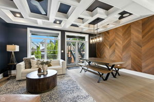 3042 W Palmer Square 1_021